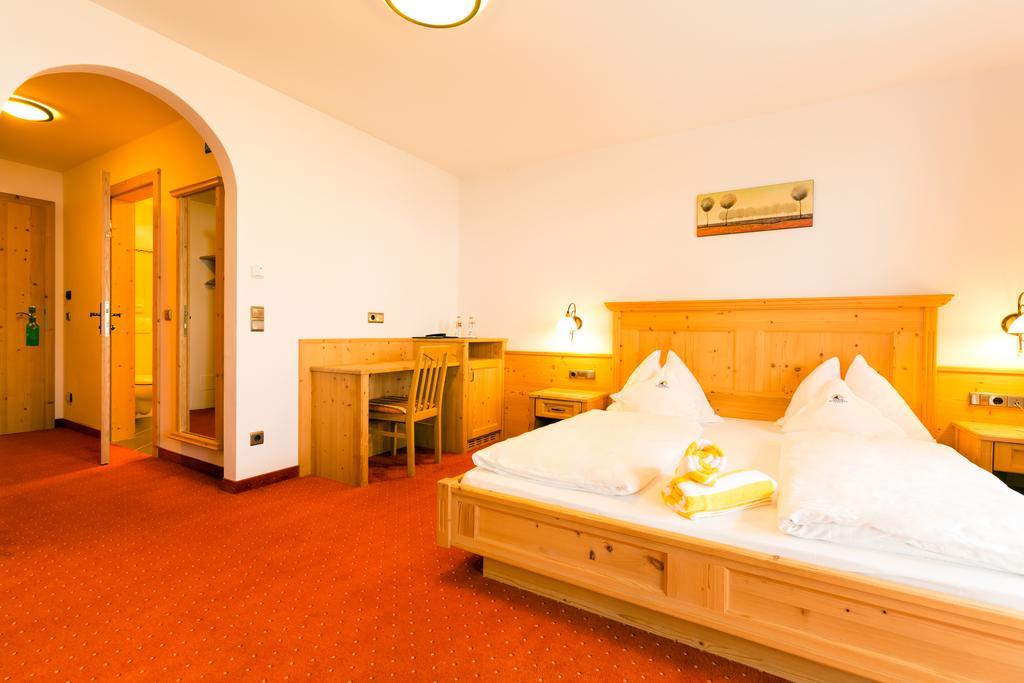 Schneeberg Family 4*